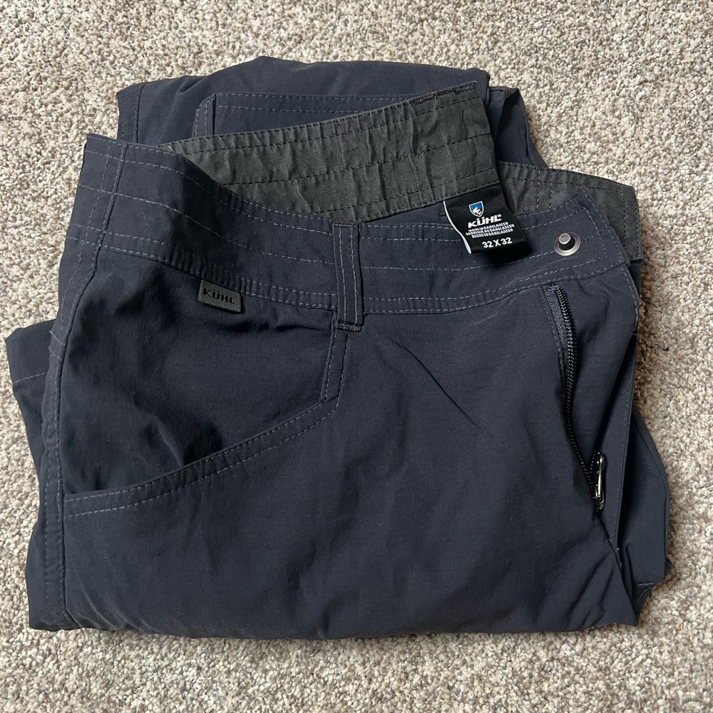Men’s Kuhl pants